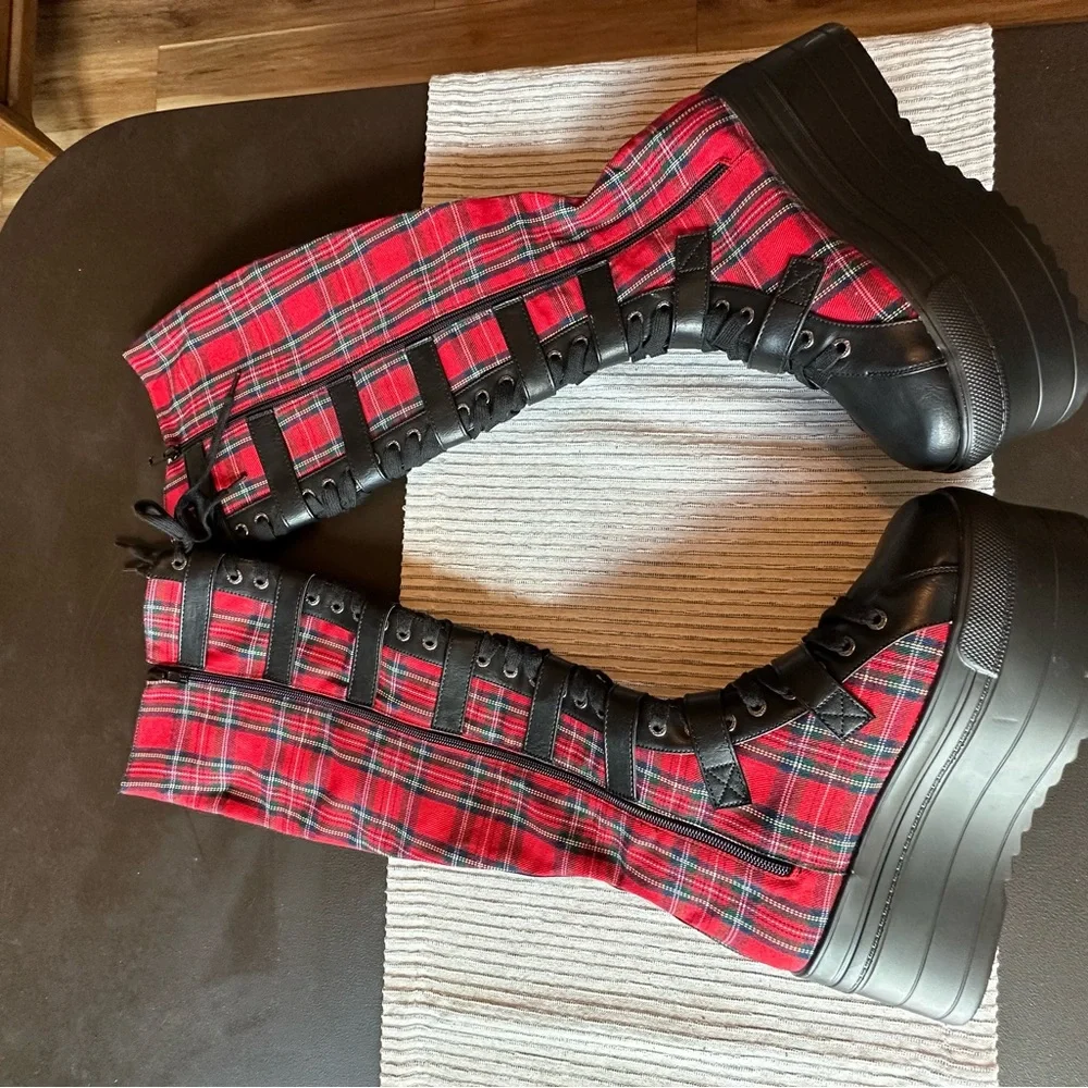 Brand new, Lamoda Boots, Red Plaid Platform Lace-Up Boots - Punk Goth Style - Picture 5 of 5
